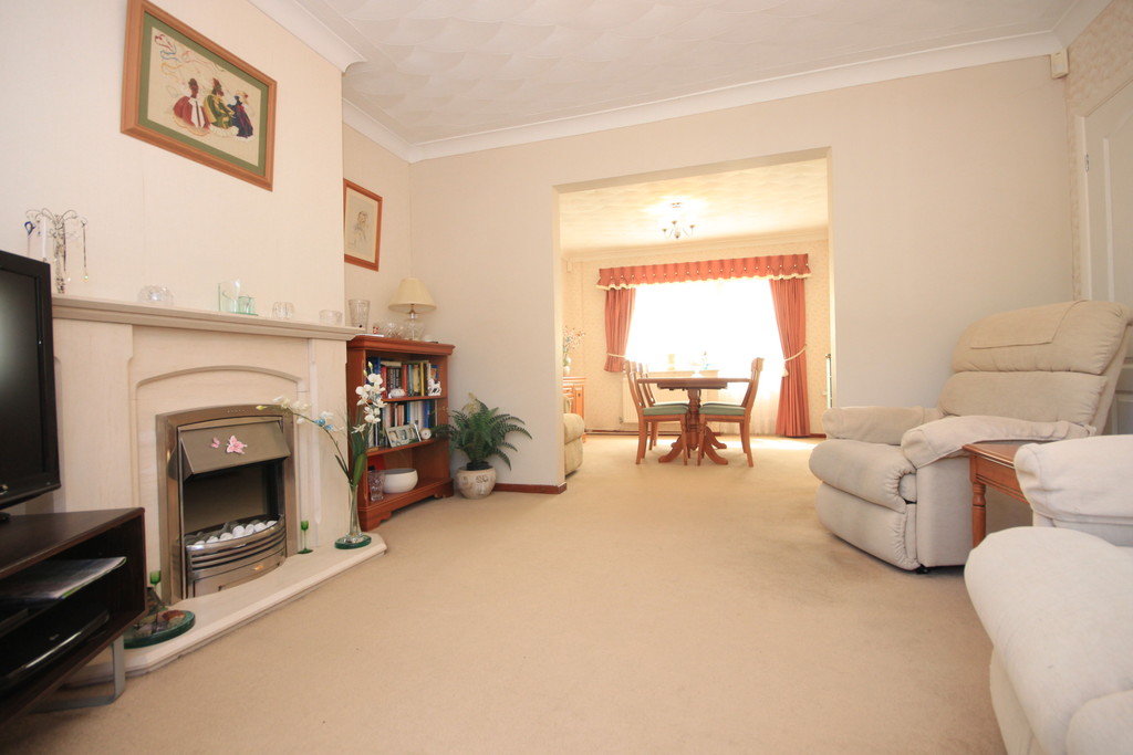 Grange Avenue, Wickford Hair & Son