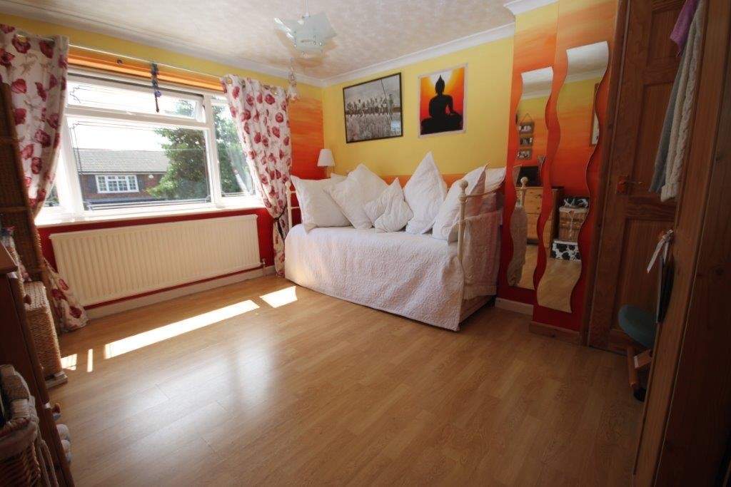 Leslie Road, Rayleigh Hair & Son