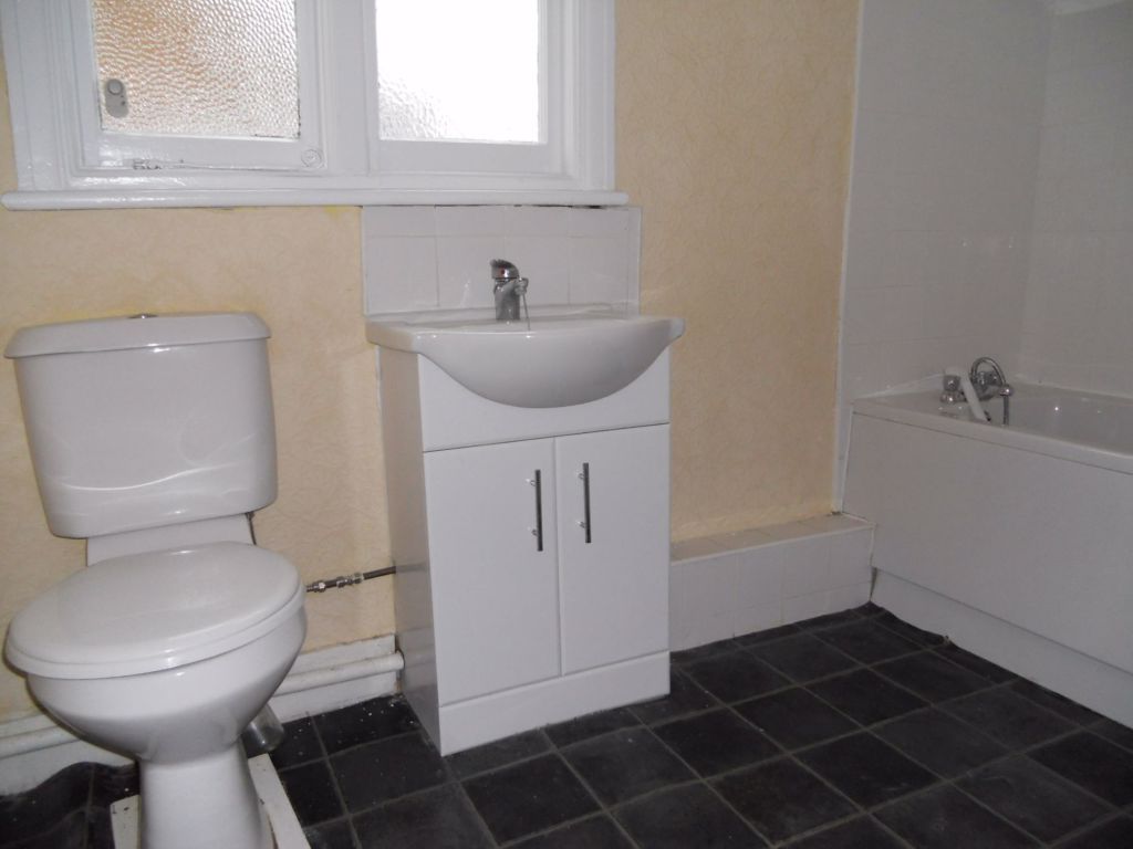 Richmond Avenue, BENFLEET, Essex Hair & Son